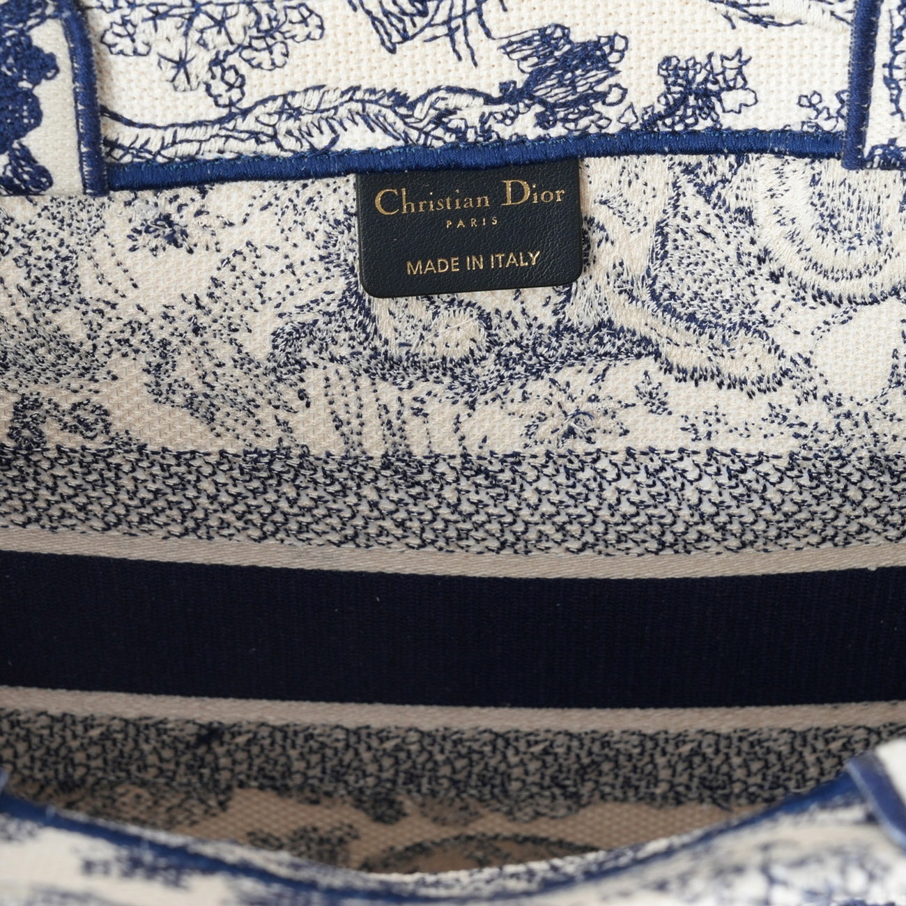 CHRISTIAN DIOR(USED)크리스찬디올 북토트 미듐